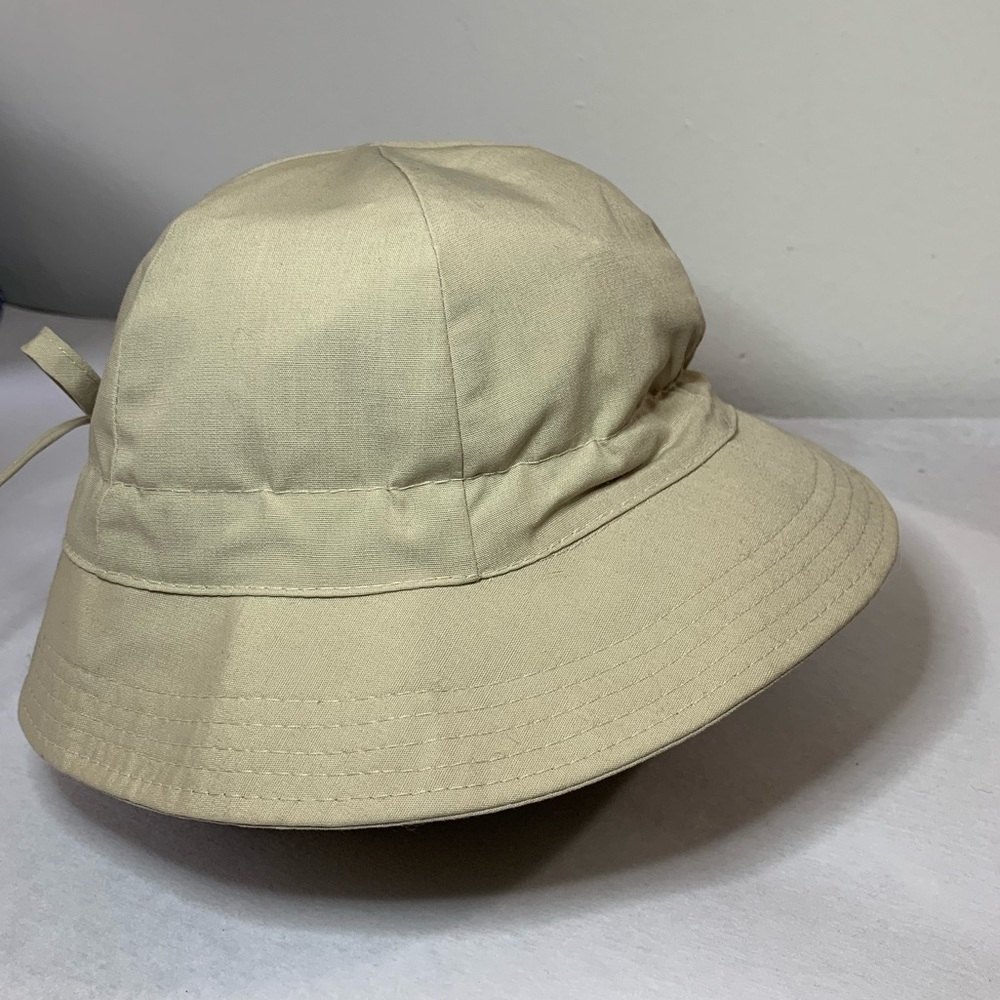 London fog bucket hat ✨new w/o tags✨
